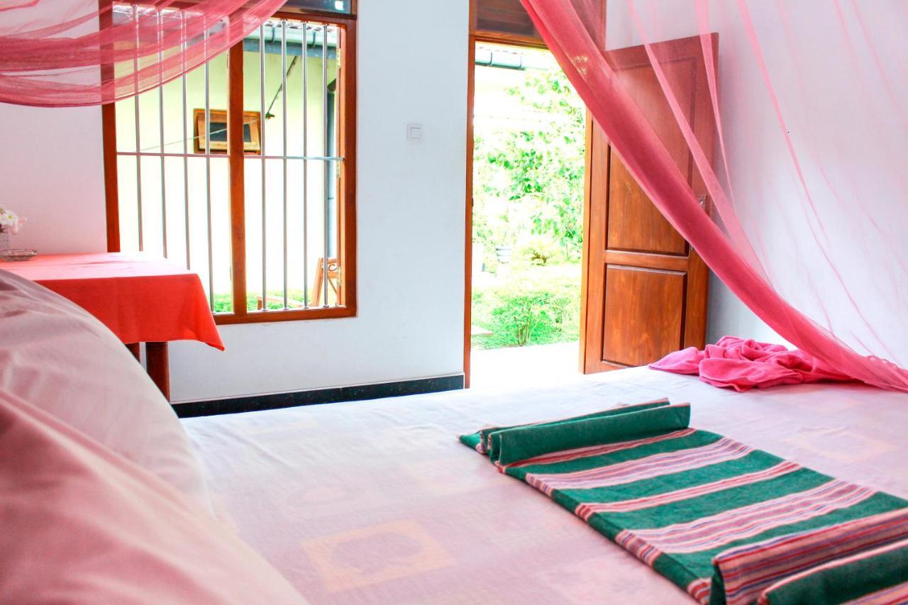 Lilac Garden Mirissa Weligama Exterior foto