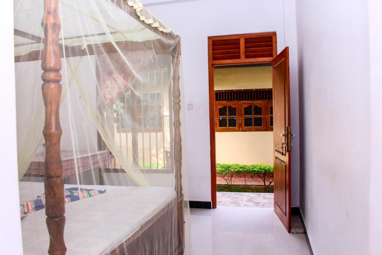 Lilac Garden Mirissa Weligama Exterior foto